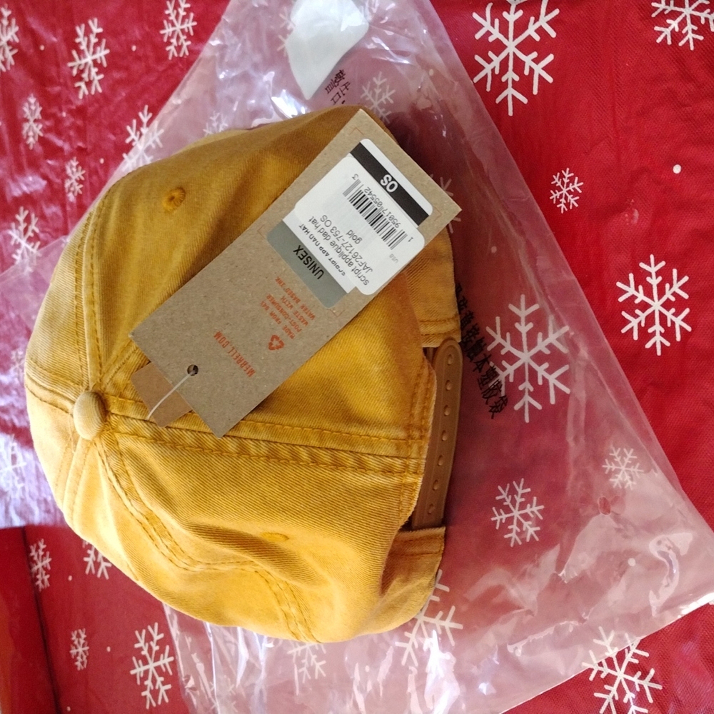 Base cap - Picture 2 of 4